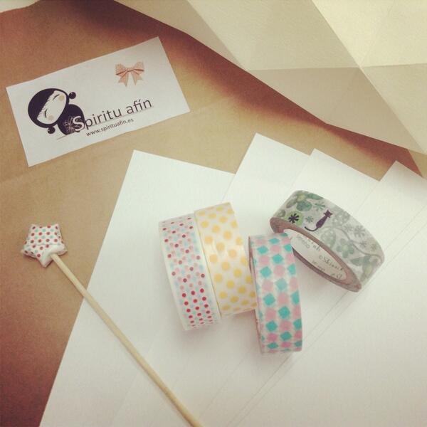 Spirituafin's tweet photo. Preparando los kits d trabajo para nuestro taller ORIGAMI + WASHI TAPE mñn en @soufflemadrid ! Os animáis? http://t.co/NBL0Fl5YVh
