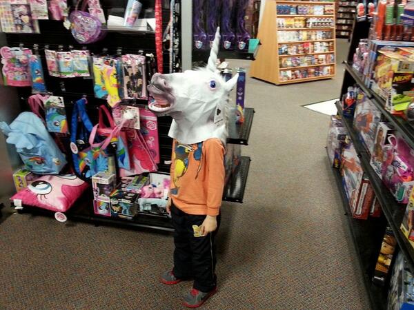 DonivanRiddle's tweet photo. @Chive_Tahlequah @ChiveOnOklahoma @ChiveOKC @OKChive @ChiveOk #NativeChiverDON ~DGR #CreepyHorseHead #KCCO http://t.co/KAwPsUxvbO