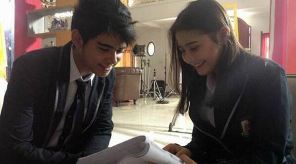 DigooGGSSCTV's tweet photo. Digo-Sisi makin tambah romantis aja nihh :) @alysyarief @aliando26 @PrillyBie  @sisssyGGKS @SissyGGSASP @Aliandoo10 http://t.co/46yDS4nSfl