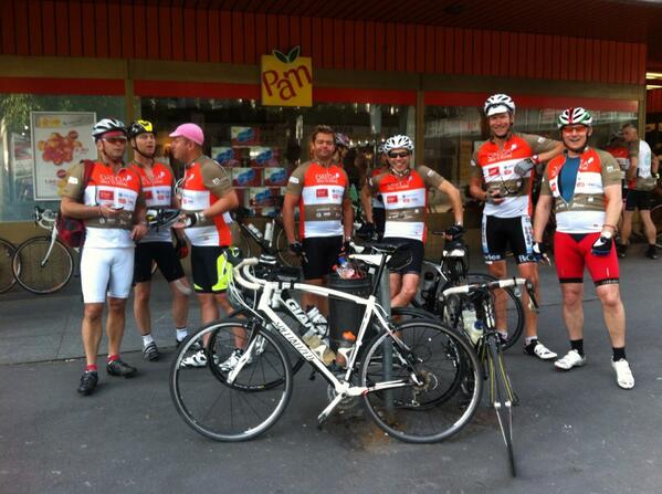 JamsHard's tweet image. Day 2: Nufenen Pass. 14km climb up a mountain. Bring it on. @Ride25Tweet