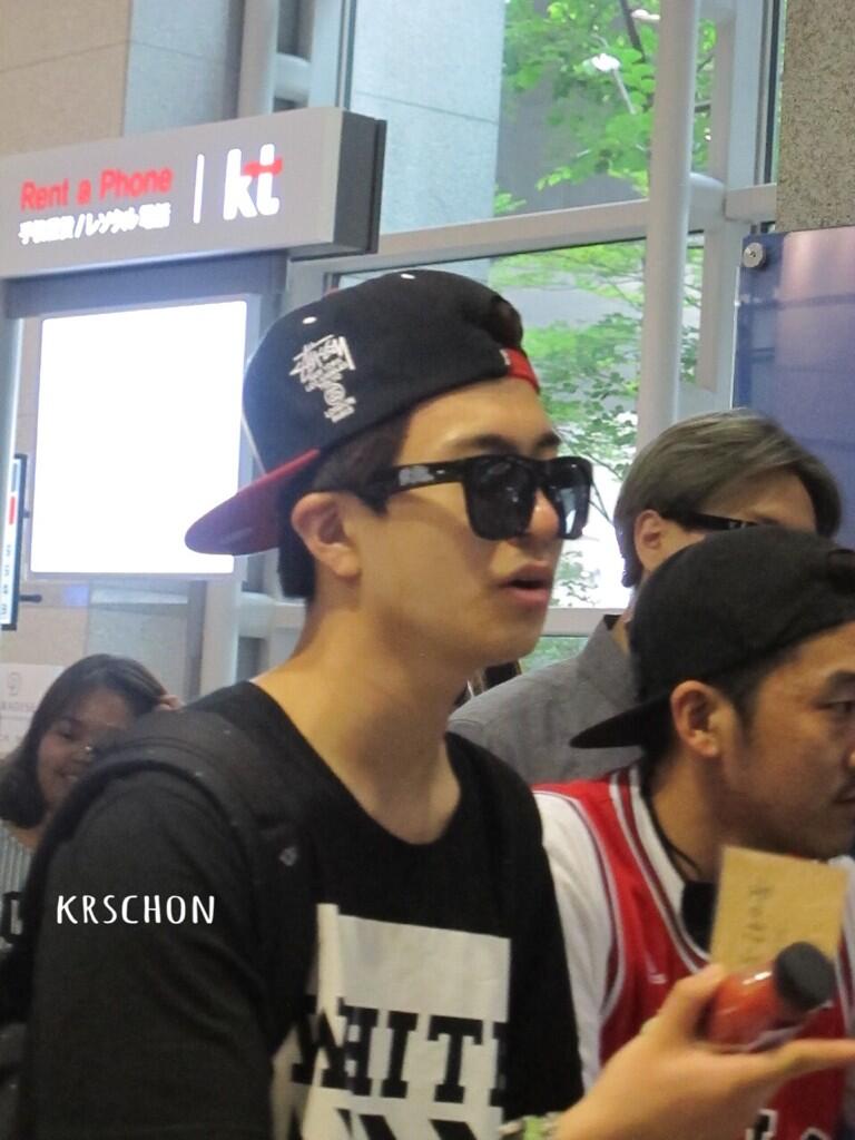 Bp__JzyCQAA2K9K.jpg:large