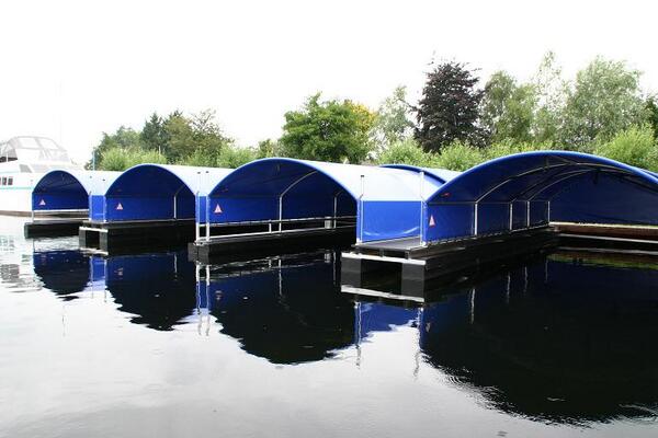 Microtruss's tweet image. Wij wensen RFU Jachtspecialist veel succes toe als nieuwe dealer van onze Genius Boothuizen! @geniusboothuis.nl