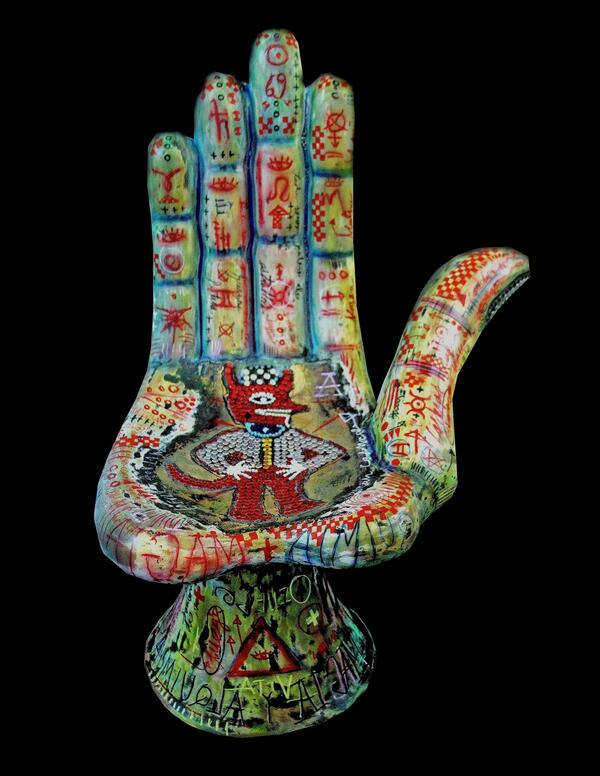 roaartstudio's tweet photo. Esta noche en #FranzMayer museo ,la exposición #manospormexico del maestro #Friedeberg , ROA presente http://t.co/IwiVtsScqv