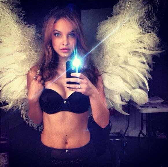 👼