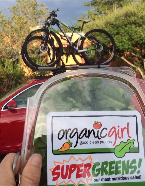 ninabaum's tweet photo. Got ALL my Super Greens packed up! Heading out for the Angel Fire Enduro!@RideCannondale #shredpink #overmountain http://t.co/EjZlBtbXHc