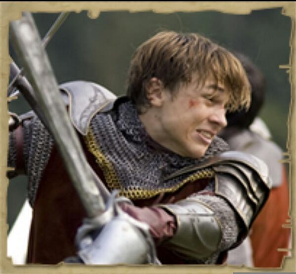 ナルニア国物語 マニア ピーター役のウィリアムモーズリー スタントマンなしで撮影したらしい 走ってる馬に乗るシーンとか かっこいいよね W Http T Co Tna0yc4nyy