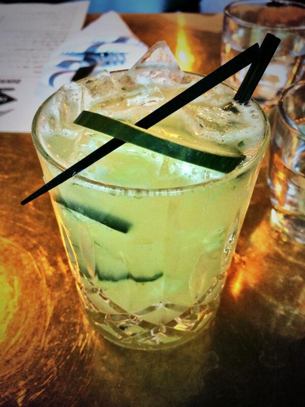 Prisb90's tweet image. Never fails that @dagwag and I can never be on time to our dates w/ eachother lol #solococktail #lachapter #AceHotel