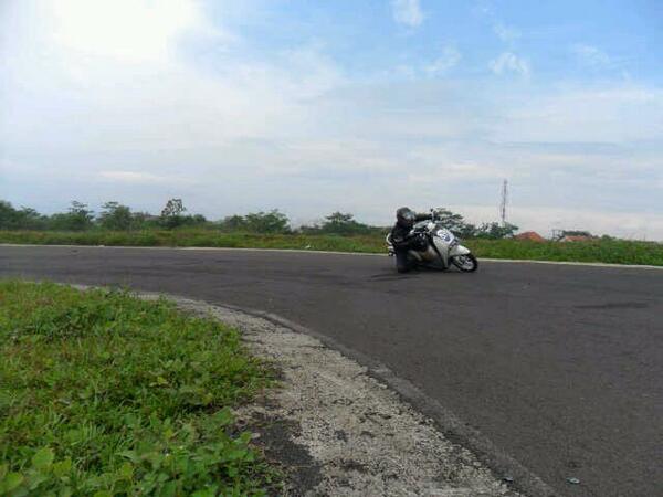 Have a nice friday! Matahari cerah secerah masa depan aa sama eneng. Elah