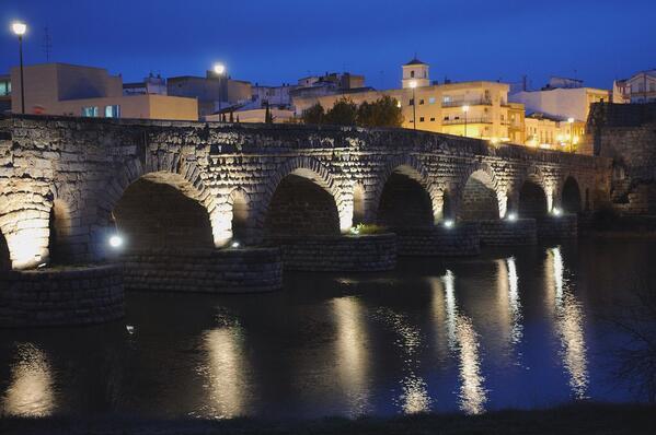 _Paisajes_'s tweet photo. Puente romano #Mérida #Badajoz #Extremadura es considerado el más largo de la antigüedad http://t.co/jBbfckAFfR