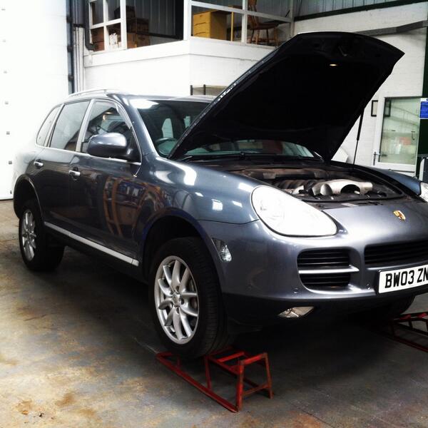 StatusPorsche's tweet photo. #Porsche #Cayenne now in for breaking. Parts Available. Call us on 01642 791911. We ship worldwide #breaking #911 http://t.co/wldEHVTZNL