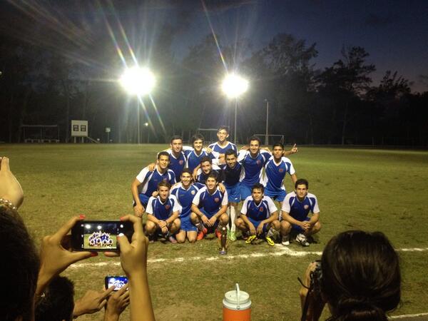 Obaofc's tweet photo. Muchas felicidades a @Chevros1 por el triunfo de hoy y su consagracion como campeones de la Liga ICT. #habemus #champ http://t.co/eJ13jxoM17