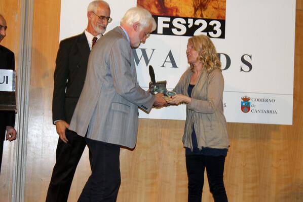 OFS23's tweet photo. Prof. Brian Culshaw of @UniStrathclyde received the Lifetime Award from the optical fibre sensors community at #OFS23 http://t.co/gH1EB5Vz8P
