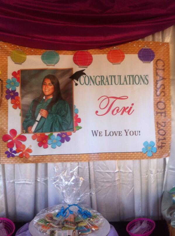 toririvera63's tweet photo. I did yay and now time to moving on with my life and time to go party time and jobs:)❤️❤️❤️:) http://t.co/UrS4AEV1eN