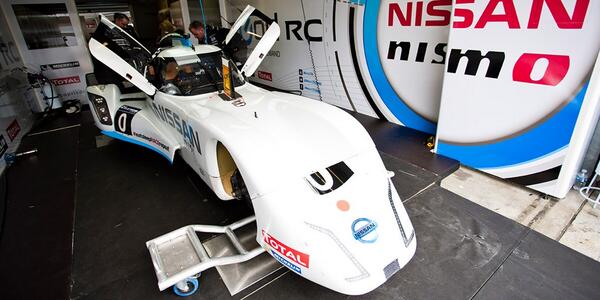 NissanUK's tweet photo. The @24hoursoflemans kicks off next Saturday and we'll be there! Follow @NissanUK + watch the live stream on @NISMOtv http://t.co/dFv4CulHga