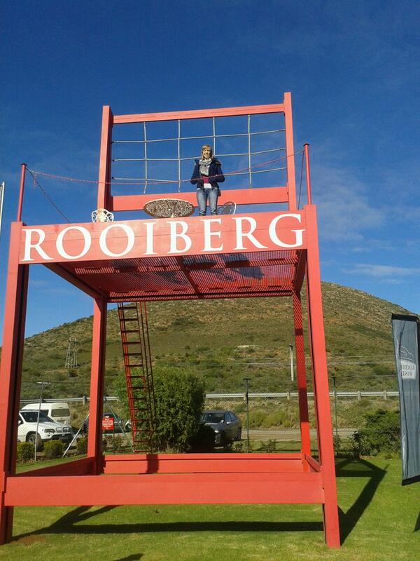 dbfrea's tweet photo. @RobertsonWineV @rooiberg #wackywineweekend #rightplacerighttime http://t.co/BvCmT4IlFr