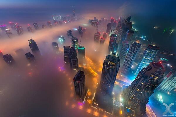 Gabriele_Corno's tweet photo. Shot from the Cayan Tower, Dubai Marina, United Arab Emirates by Daniel Cheong #Dubai #Mystic #CGE #inspiration http://t.co/3mRR0L648V
