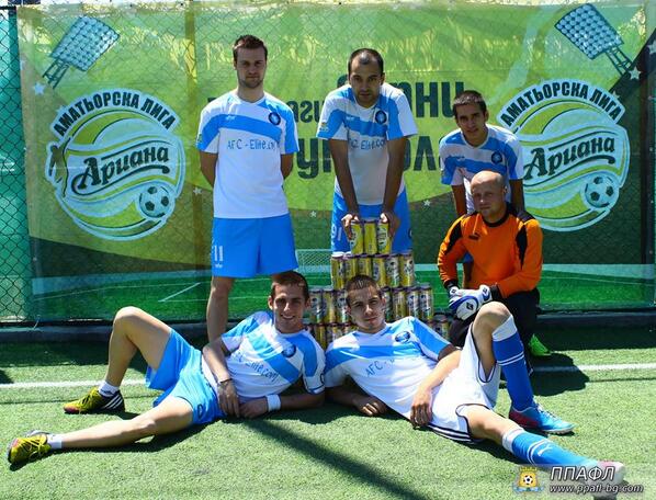 AJMitev's tweet photo. Here is picture of my awesome team. Thanks to @lassiterbg for a nice gift! #PPAFL #EliteFC #Plovdiv #MiniFootball http://t.co/KDa5JLDLsi