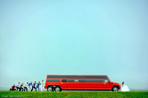 LibertyGrand's tweet photo. Как вам идея для свадебной фотосессии с нашим HUMMER H2 http://t.co/pSXT7EQ97R