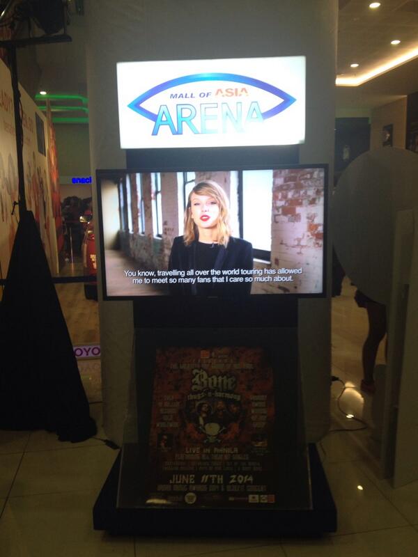 hello15750250's tweet image. &quot;@tswiftph: The booths in the @MOAArena lobby! #REDTourMNL #SpinnrTaylorSwift http://t.co/OfKInUMDBm&quot;