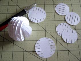 Twitter पर しかけ絵本 手作りポップアップカード これは球では無いですが 作りやすかった立体カードです 糊は使われていません 紙は組まれています 土台への固定も糸です 故茶谷氏のデザイン Http T Co Apxzu1deis Http T Co Ltrcly8mvl