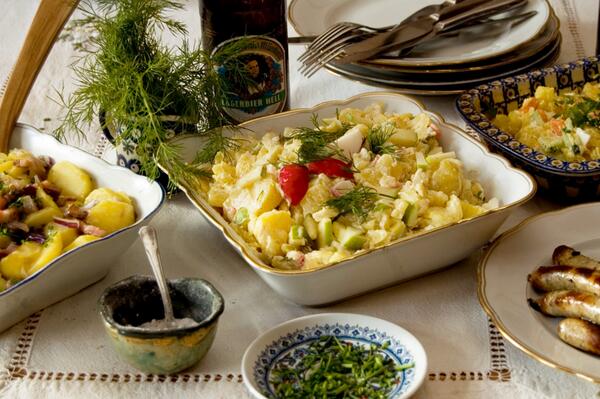 Berliniscooking's tweet photo. Just in time for the sunshine weekend! The best potato salads in a cook-off on http://t.co/TSYDEcgHvL. Happy BBQing! http://t.co/fpSIz5kCLc