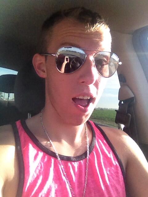 Clayton_Mead's tweet photo. Washington, D.C. Here I come! Off to the airport! #CapitalPride #gaycation http://t.co/EGWtGxQmwa