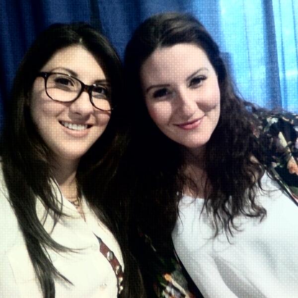 Lisa_raffaele_'s tweet image. It&apos;s #showtime. Working gal pals making it look effortless #PIM14 #besties @erinkmckay