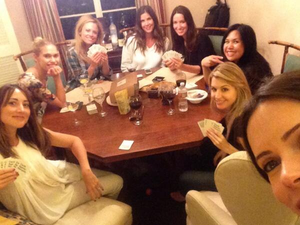 BitsieTulloch's tweet photo. Such great night w my girls @nkulani @holidayrenee @RealBreeTurner @jamieanderson5 @clairecoffee. @CAH best game ever http://t.co/aLPB9cbmB5