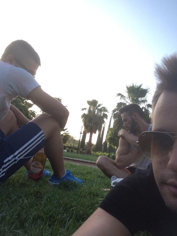 juanraliaga's tweet photo. Agusto @Glw_29 @JHoSSuE22 http://t.co/MYwr1tVXnM