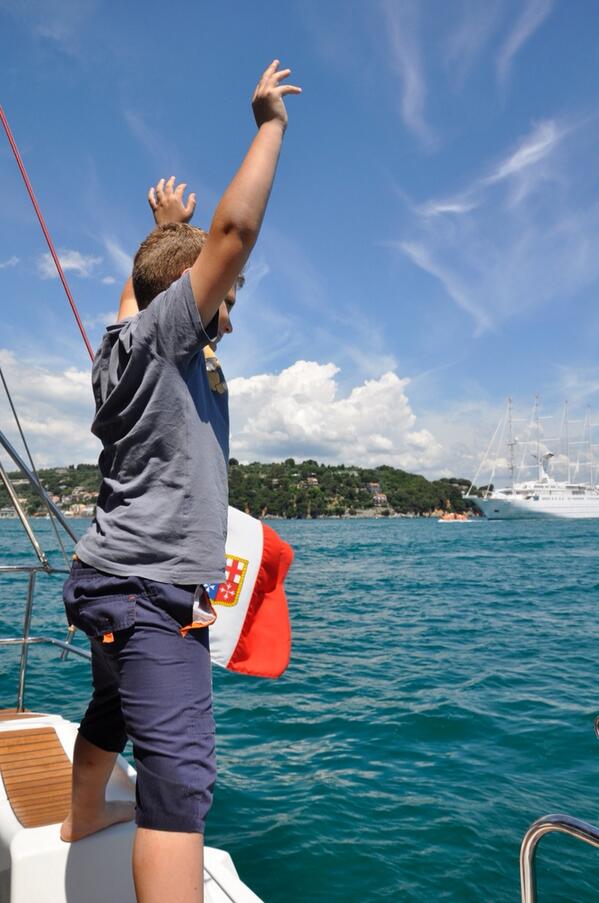 NorWesterSails's tweet photo. Spaventare i gabbiani è un gran divertimento! http://t.co/ulPMcfliTl