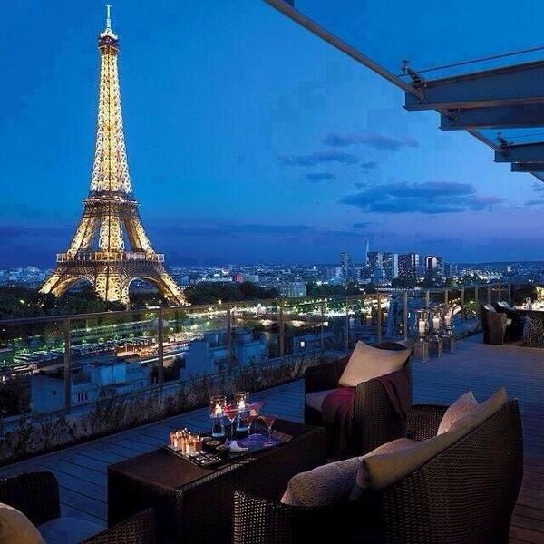 MarilynMonroePA's tweet photo. Romantic http://t.co/sV1zEN4un9