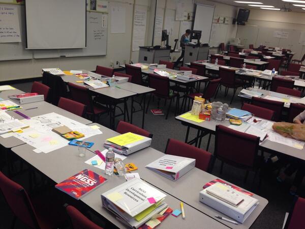 JessieKach's tweet photo. Final day of week-long #NGSS collaboration -- it's messy but inspiring business we do here! #CJUHSD #OMSD http://t.co/lUUwWXNgGr
