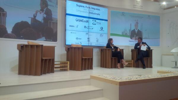 LA MINIMAL ecopoltrona in cartone riciclato FSC rigido

Finalmente la dura di casa!

#essential
#SML2014 #fareimpresa