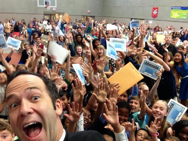 A farewell #ReaganRays 5th Grade Selfie! #ReaganLovesCommunity 
#MiddleSchoolBound

We will miss you!