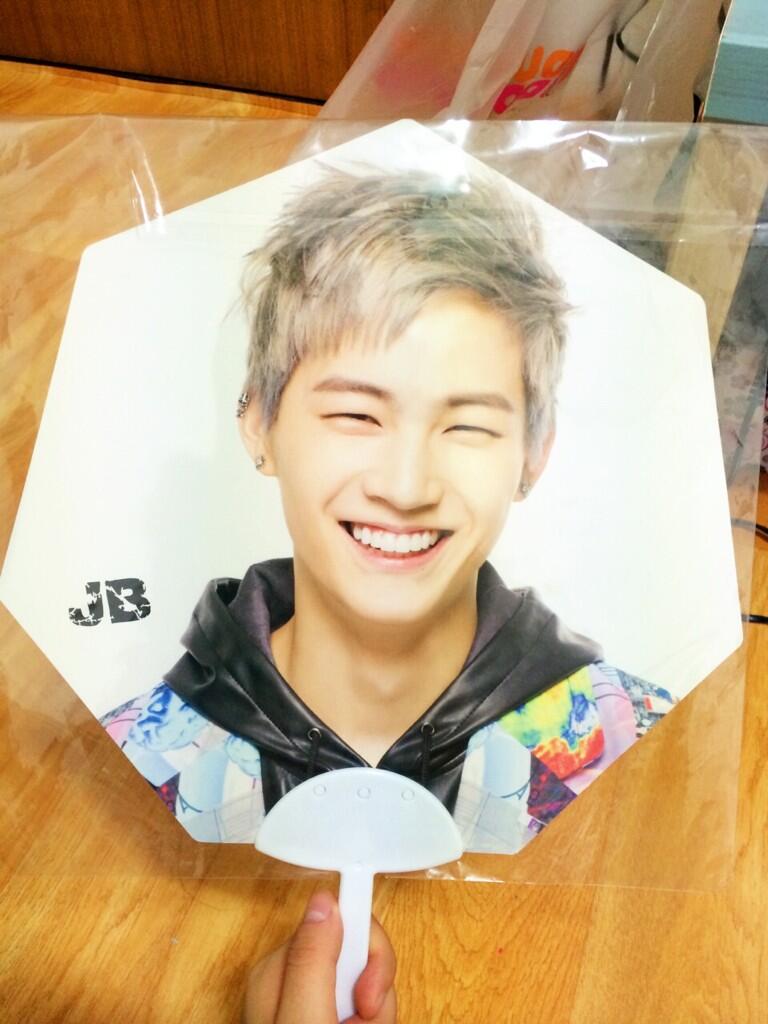 BpdVss6CAAA1su4.jpg:large