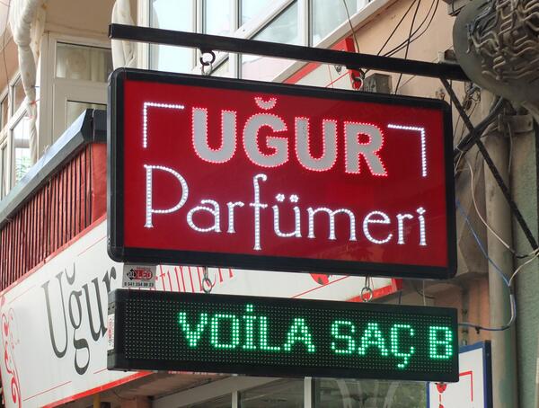 01LEDSAN's tweet photo. Uğur Parfümeri önceden yaptığımız led tabelanın altına 96*16 yeşil P10 Ekledik #Elazığ Referans #Altınkaya01LedReklam http://t.co/jlNezlVck0