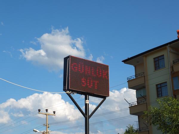 01LEDSAN's tweet photo. Pıncirik Peynirciliğe Çift Taraflı totem tabela diktik #Elazığ #01Led Referans http://t.co/rQ6VPPB69t