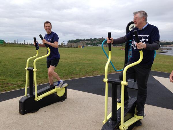 WGHealthandCare's tweet image. Falch i gefnogi Diwrnod #WorkoutAtWork - mae cadw&apos;n brysur yn ystod y diwrnod gwaith yn hanfodol ar gyfer ein hiechyd