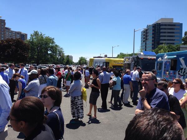 dcfoodsafety's tweet photo. @dcslices @AlexandriaWEBA  @LobstertruckDC @PhoWheels @Borinquenlunchb @CurbsideCupcake Food truck rodeo!! http://t.co/Sd1Od6ifYl