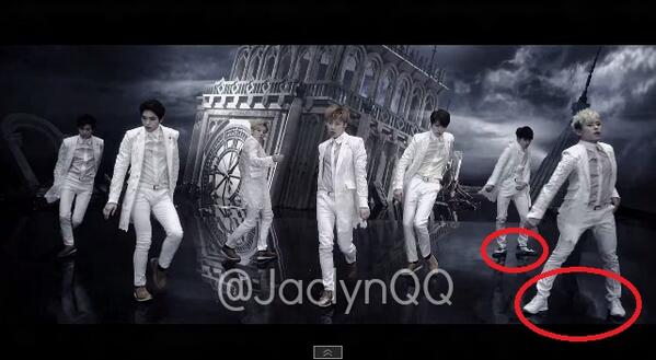 JaclynQQ's tweet photo. @Official_IFNT Last Romeo Error #2 Different shoes http://t.co/ysLJbu0JWn