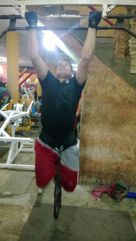 nickalexito's tweet photo. Preparandome  para la competencia de pesas rusas http://t.co/jqH3DiKQxP