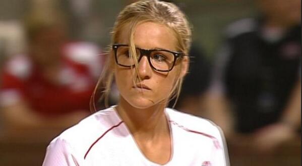 ShtBallPlayrsDo's tweet image. Will somebody find and hook me up with this girl? #damn