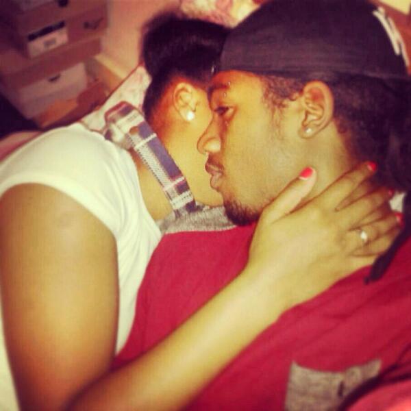 TiiChabine_'s tweet photo. w/ mo boug <3 http://t.co/RtJJ4475qc