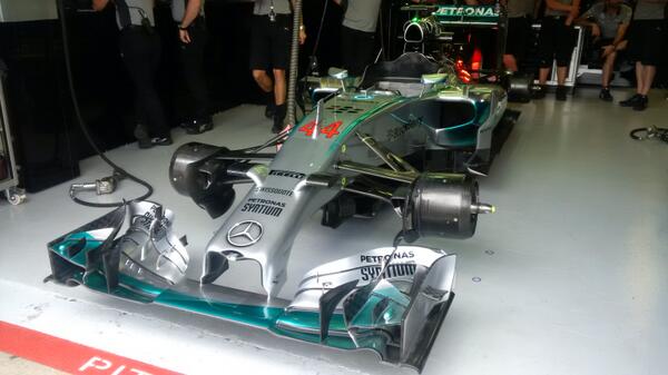 El Mercedes W05, ...