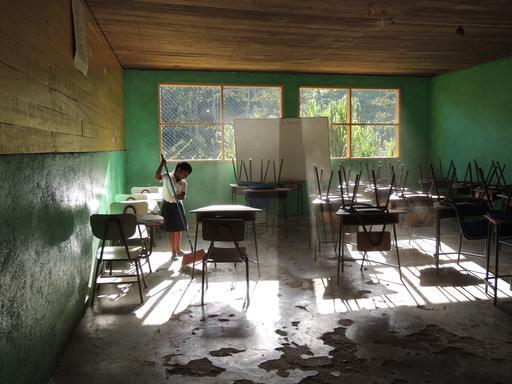 Stunning photos #RevelandoRealidades contest - best PHOTOS you'll see today bit.ly/1hDZYtR @WVYouthGlobal