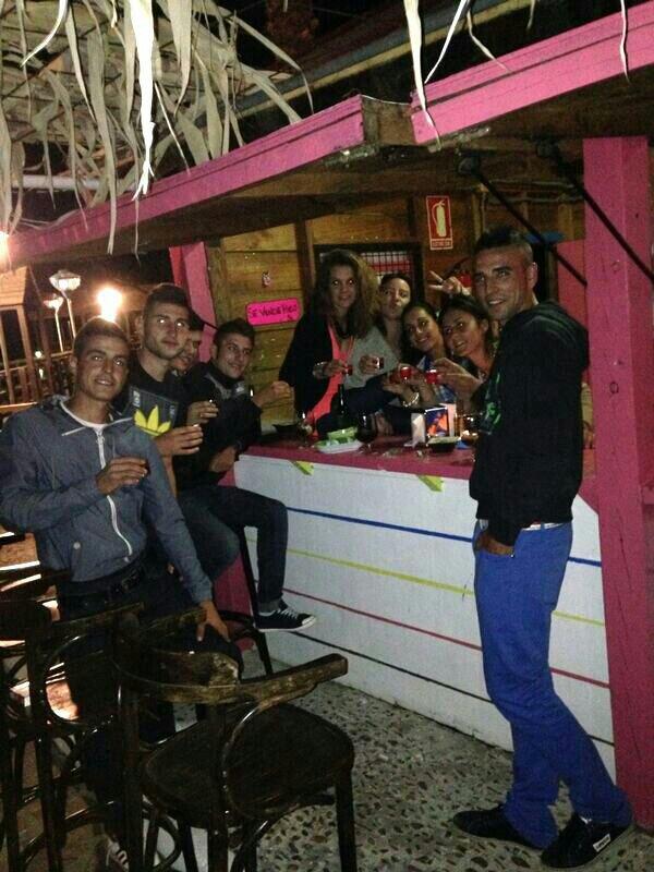 karupcharca's tweet photo. Ayy vaaa el asunto! !!!!@CarmenGT91 @SoryCN21  @sergiorayser @PedroCotty @carlos99fdz @dani___194 @S_LealF http://t.co/oqeBXE4j3M