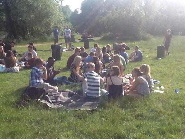 FabioArico's tweet photo. Economics BBQ @uniofeastanglia http://t.co/nw5lX8VPdT