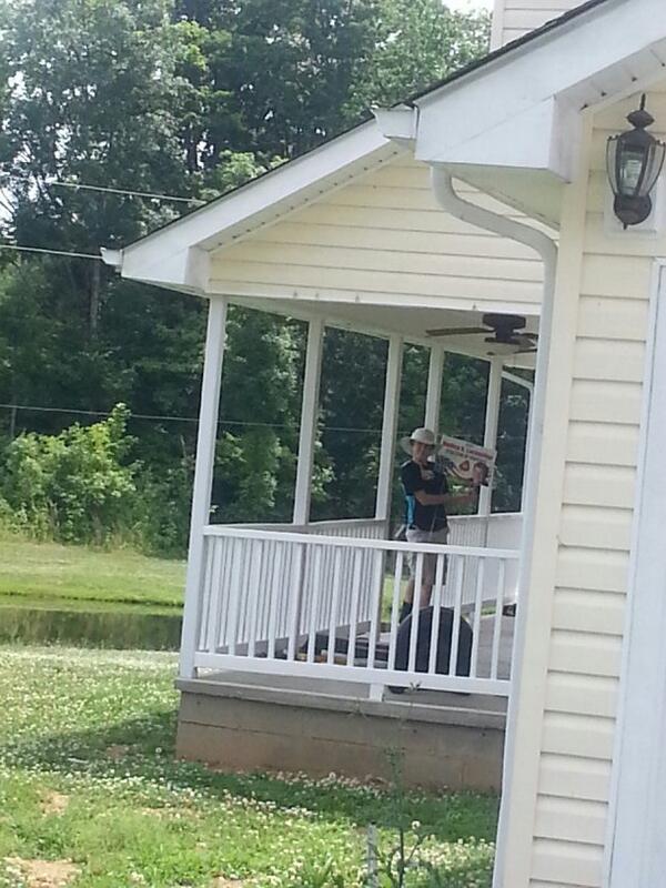 RKLVOL's tweet photo. Kirk helping deliver campaign signs!  Love my son! ! http://t.co/pM5Pgeaenz