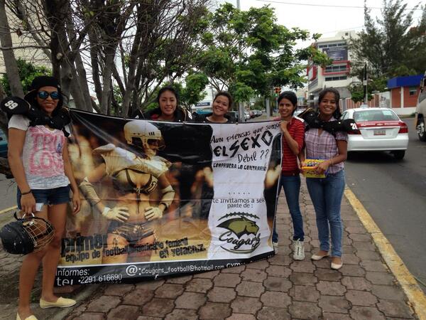 CougarsVeracruz's tweet photo. BOTEO de cougars para el viaje a San Luis Potosí #apoyalas #Veracruz http://t.co/pUNpZcEyRG