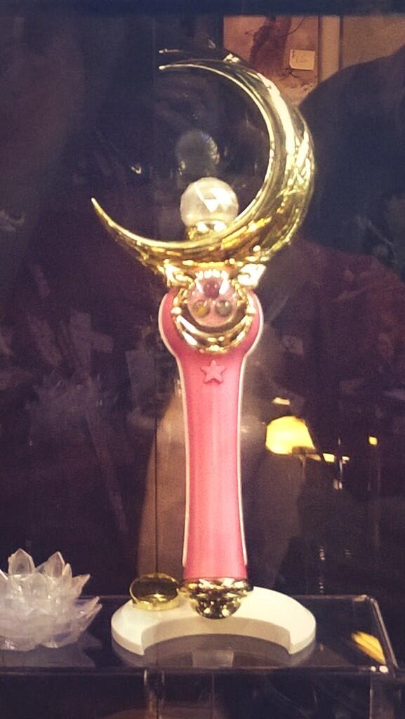 cosplay_ground's tweet photo. I need this #sailormoon http://t.co/NsCZJ5Htc8